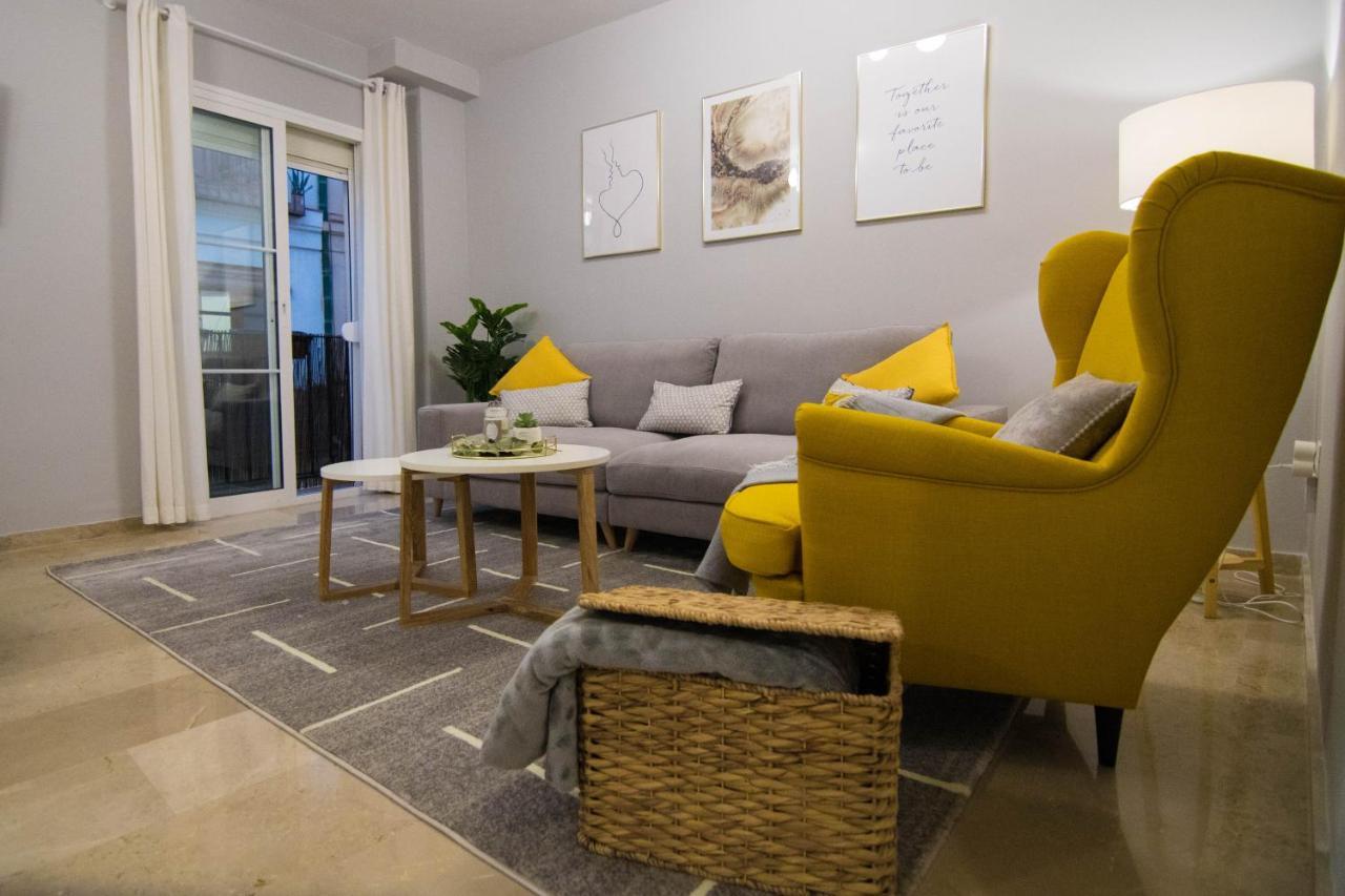 New! Luxury City Center & 2 Balconies مالقة المظهر الخارجي الصورة